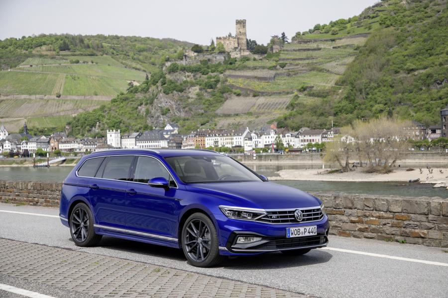  Volkswagen Passat R-Line Variant (B8) 2019 года  (WW) (фото 37 из 49)